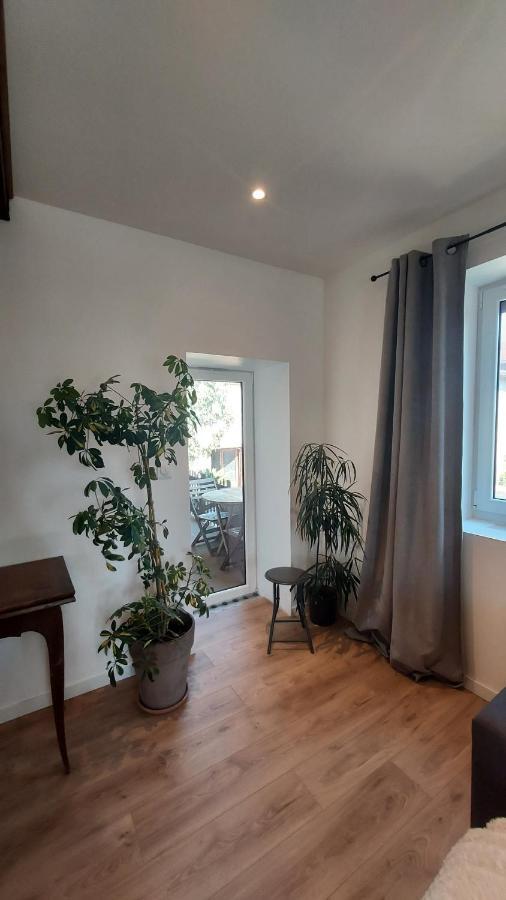 Suite A L'Oasis De Chamousset Brullioles Exterior foto